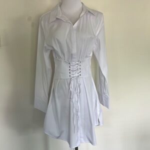 NWOT Monroe & Main white tunic blouse with built-in tie belt